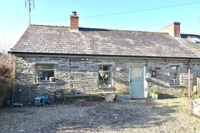 Thumbnail Cottage for sale in Saron, Llandysul