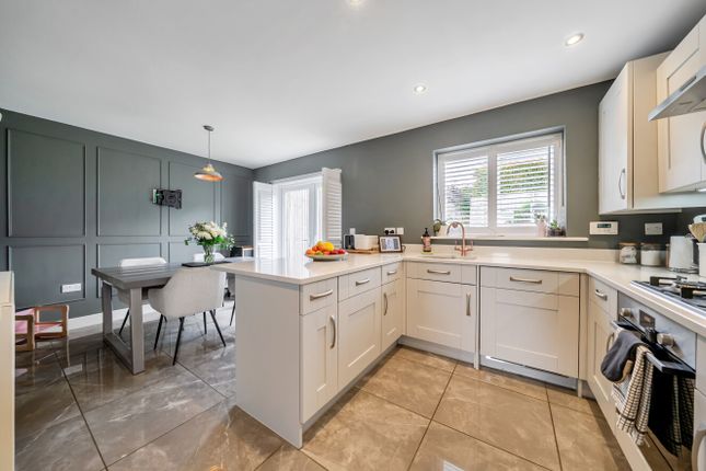 16, Boshaw View, Hade Edge photo 3