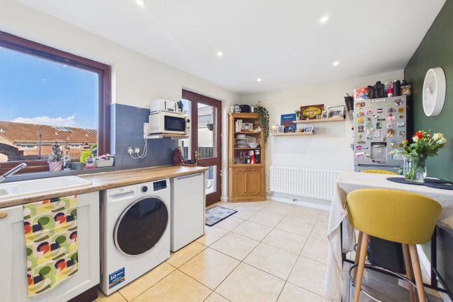36, Orchard Close, Weston-Super-Mare photo 4