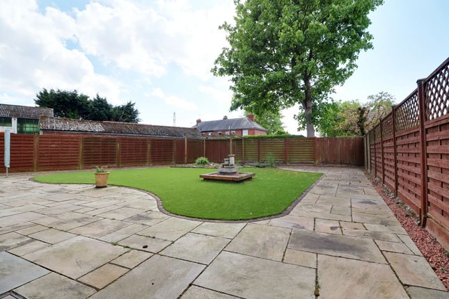 2 St. James Close, Scunthorpe photo 3