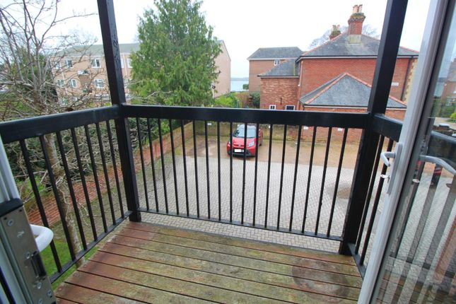 Flat 3, Victoria Court, Victoria Road, Southampton photo 2