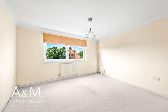 New North Road, Hainault photo 2