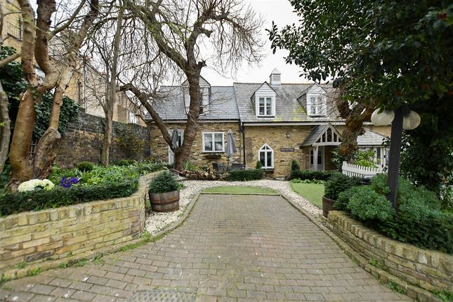 2-bed house on Trinity Square, Margate, £425,000