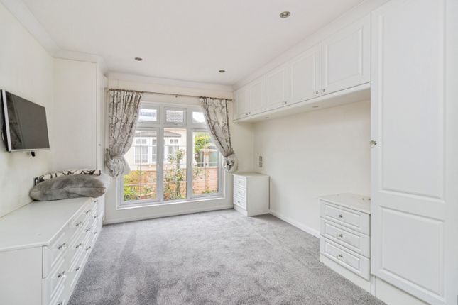 8 St. Davids Park, Totnes Road, Paignton photo 4