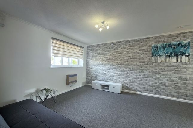 109, Overbrook Road, Gloucester photo 2
