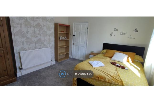 Room to rent in Sandringham Road, Portsmouth