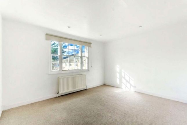 22, Langford Green, London photo 4