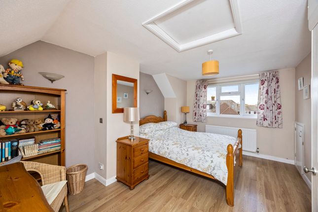 76 Harebeating Drive, Hailsham photo 4