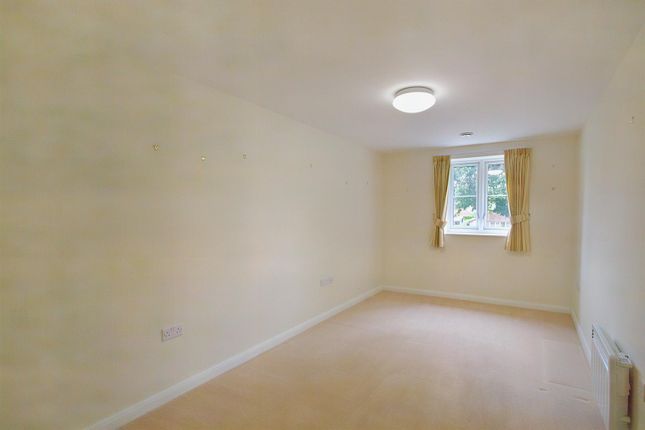 Flat for sale in Ryebeck Court, Pickering