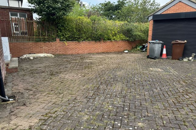 107, Becketts Park Drive, West Yorkshire photo 3