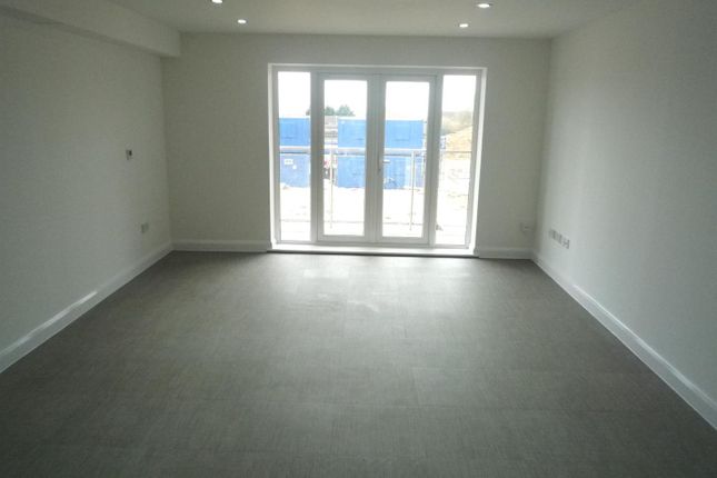 Wanti Terrace, 21, Yellowpine Way, Chigwell photo 2