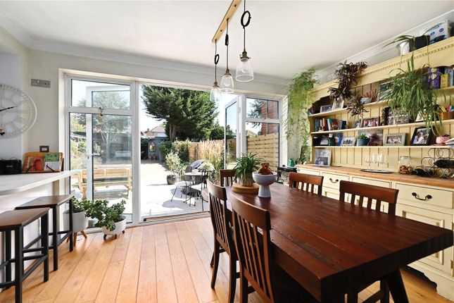 39, Penton Road, Surrey photo 4