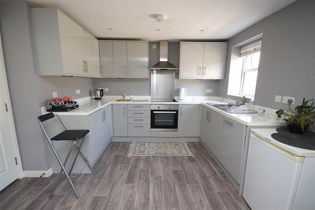 Flat A, The Stables, St. Johns Road, St. Ives photo 3