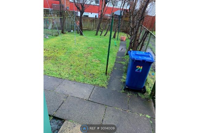 Glenbrittle Drive, Dykebar, Paisley photo 2