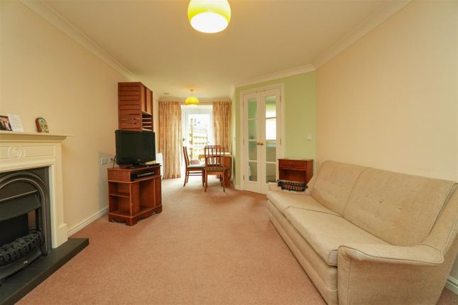 10 Belfry Court, The Village, York photo 4