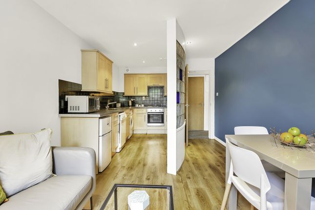 Thumbnail Flat to rent in Cliff Road, Leeds
