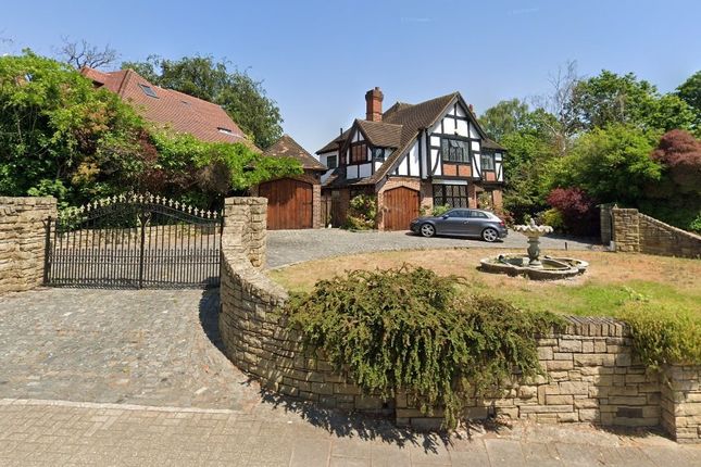 Detached house to rent in Chislehurst Road, Chislehurst, Kent