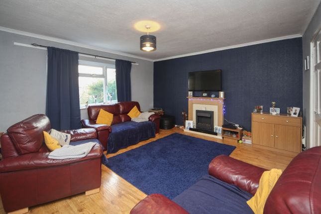 Terraced house for sale in Wishaw Close, Redditch