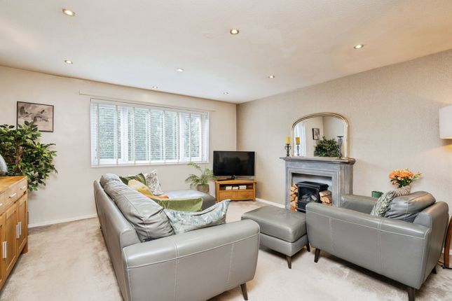 10, Harwood Vale Court, Greater Manchester photo 4
