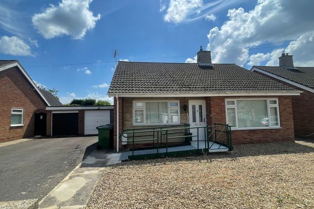 3, Gazeley Gardens, Peterborough photo 2