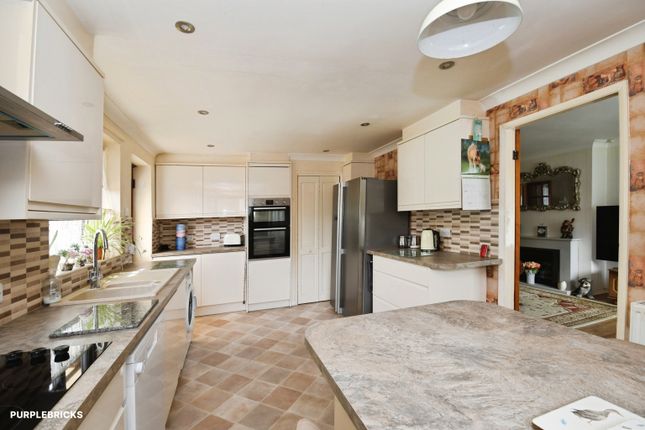 24, Garrick Close, Lincoln photo 4