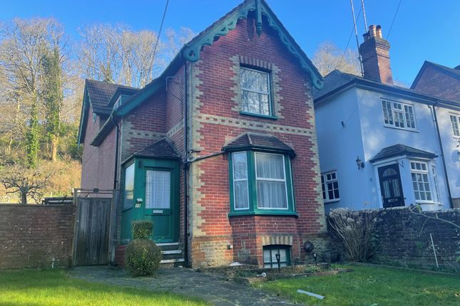 3-bed detached on 15, Shackstead Lane, Godalming, £575,000