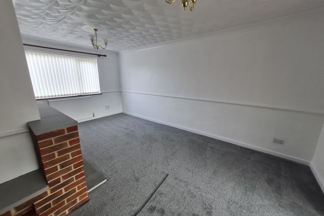 196, Maidstone photo 5