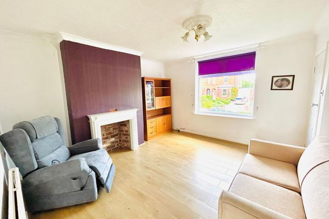 9 Barsbank Lane, Lymm photo 2