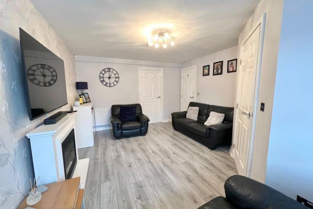 26, Berrowside Road, Shard End photo 5