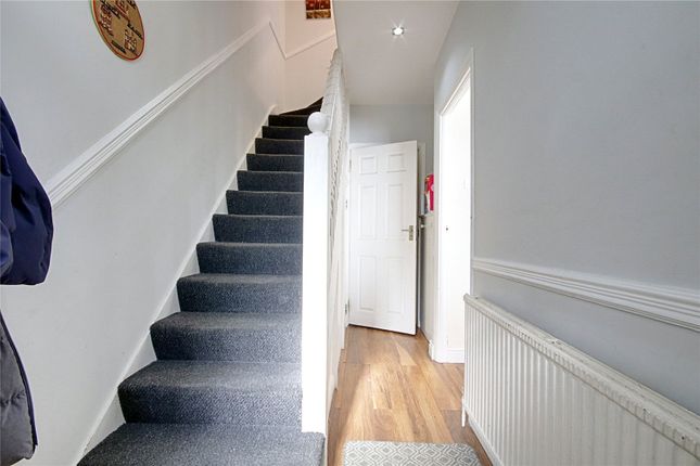 19, Tranmere Road, LONDON photo 3