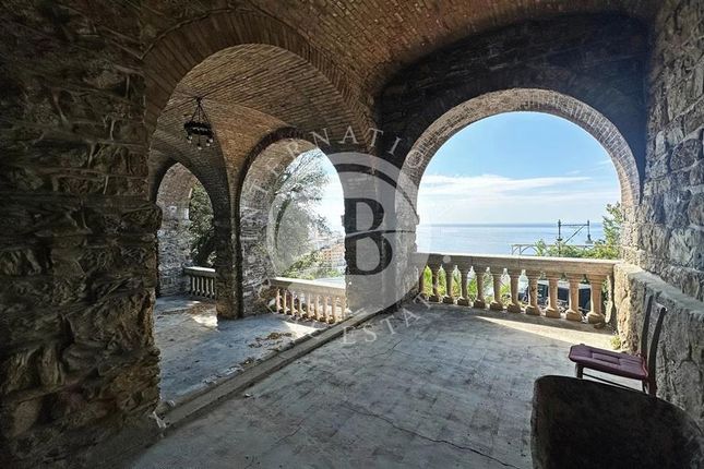 Villa for sale in Rapallo, Liguria, 16035, Italy