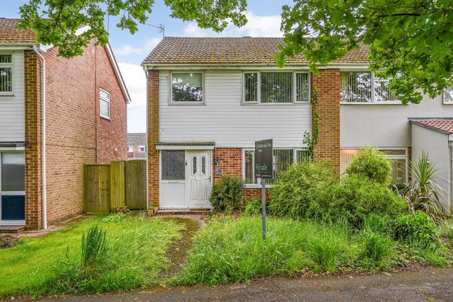 Thumbnail Semi-detached house for sale in Abbotswood Close, Romsey, Hampshire