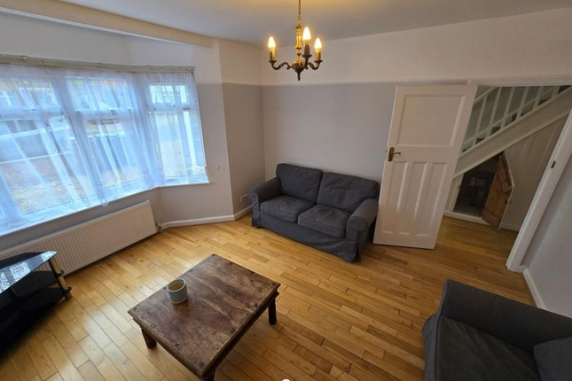 12, Francis Road, Harrow photo 2