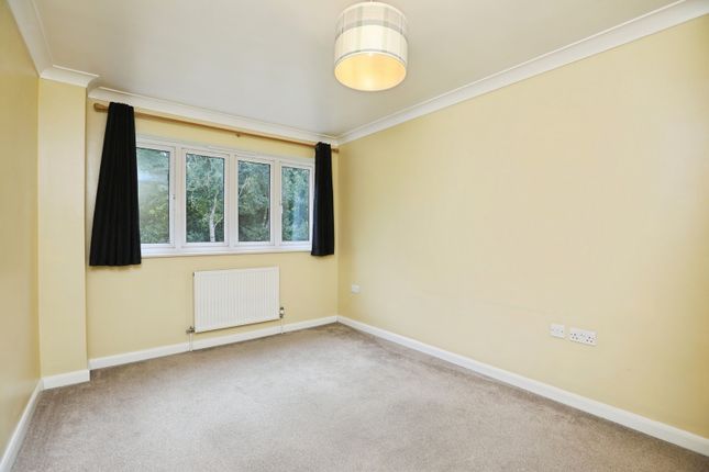 Flat 5 The Gables,, Friars View, Kent photo 4