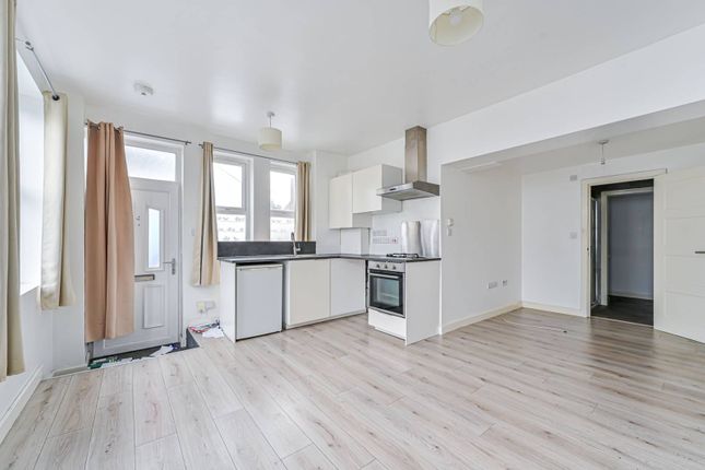 Thumbnail Maisonette for sale in Garratt Lane, Tooting Broadway, London