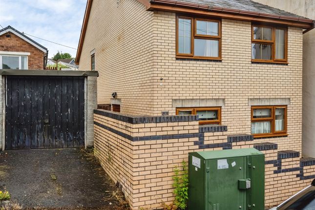 Ty Henley, Paget Street, Pontypridd photo 3