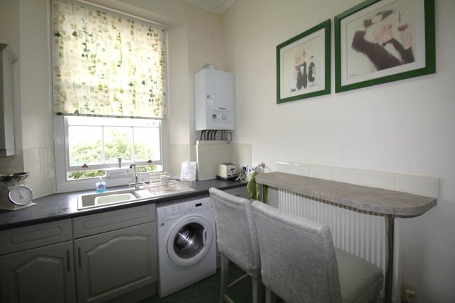Flat 3, Royal Crescent, Weston-super-Mare photo 3