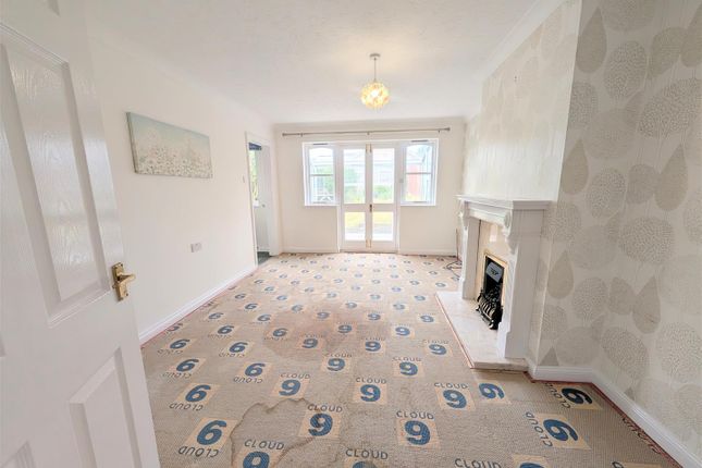 15, Haldon Way, Hereford photo 4