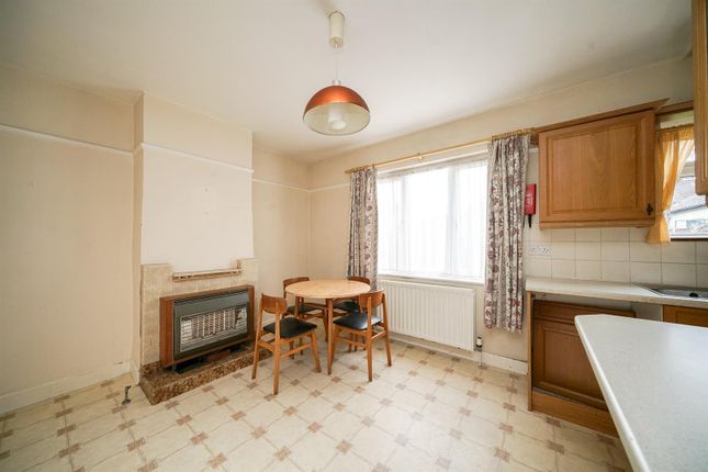 43, Harvey Road, London Colney photo 5