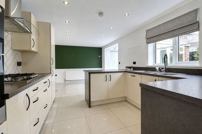 5 Millstone Close, Gainsborough photo 4