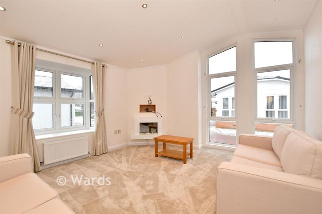 2-bed caravan on Newbridge Park, Maidstone Road, Tonbridge, £230,000
