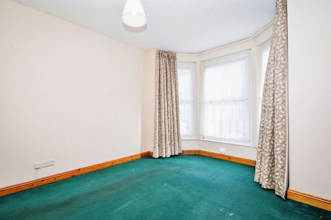 Flat for sale in Cabbell Road, Cromer