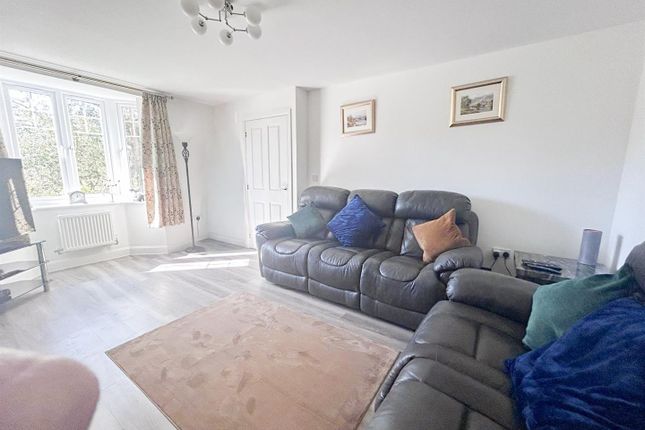 14, Luffield Drive, Bexhill-On-Sea photo 2