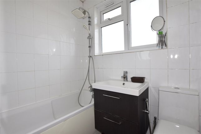 17, Berkeley Road, London photo 2