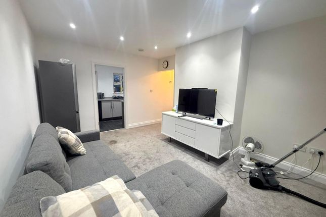 13, Watson Road, Leicester photo 2