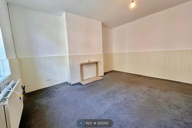 Moss Street, Huddersfield photo 3