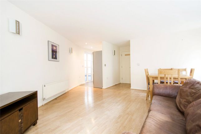 Flat 1, 29, Mornington Grove, London photo 4