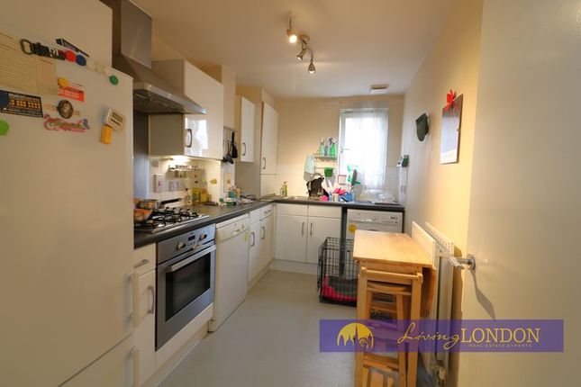 46, Gascoigne Close, London photo 4