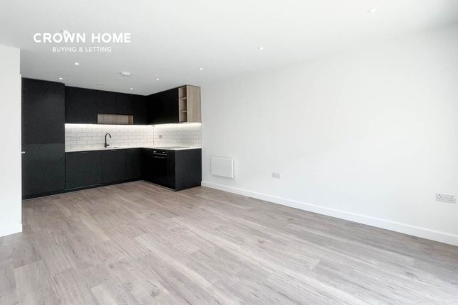 95 Fairbank House, London photo 2