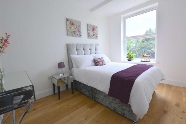 Flat 2, 64, Finchley Lane, Hendon photo 3